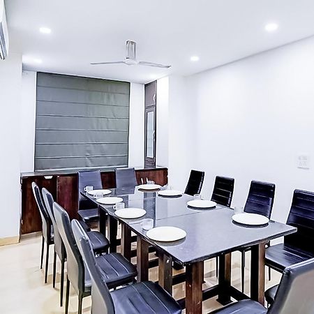 Family Rooms Inn - Shalimarbagh Нью-Дели Экстерьер фото